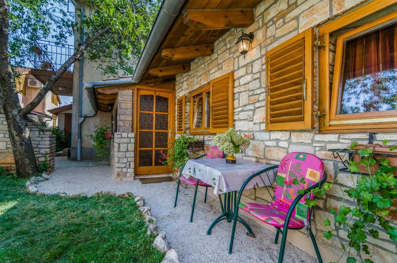 Apartments Marija & Pepa Ρόβινι Εξωτερικό φωτογραφία
